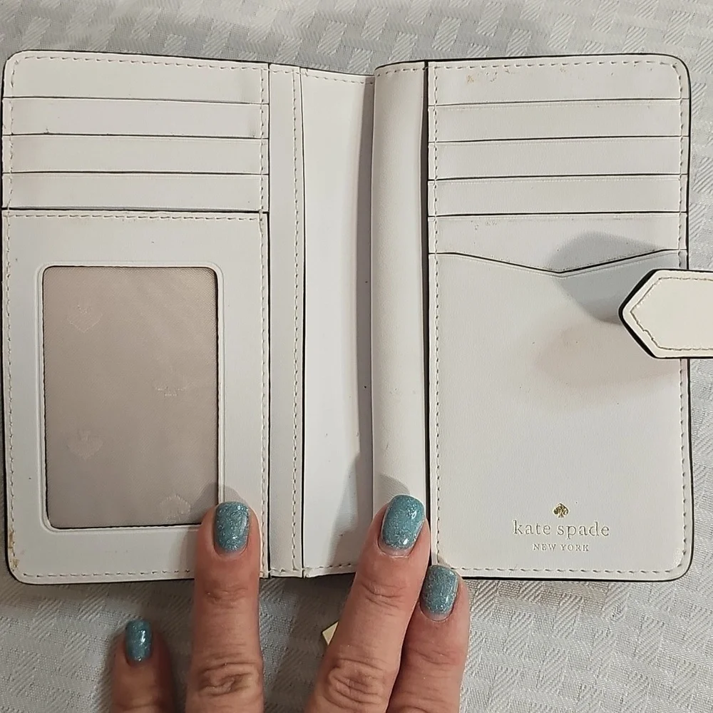 Kate Spade New York‎ Wallet - Mint and Cream (Like New)